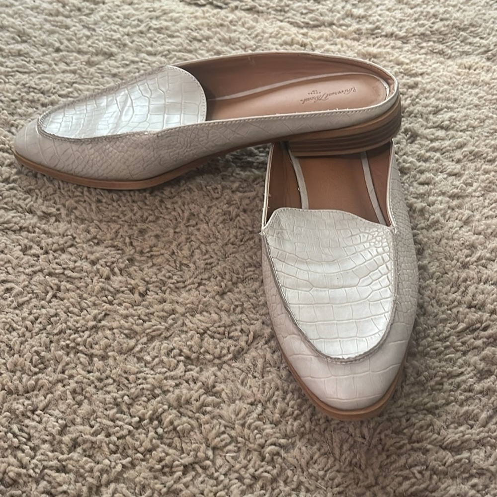 Universal Thread Mules - image 2